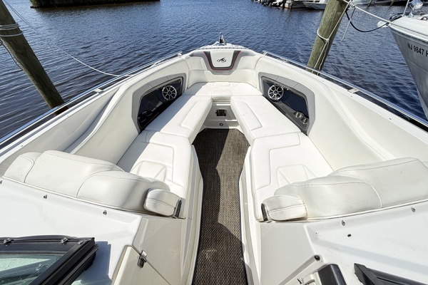 29ft Monterey Yacht For Sale