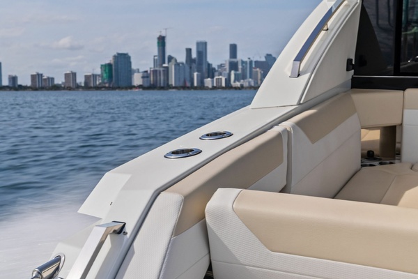 BREAKTHROUGH III 53ft Formula Yacht For Sale