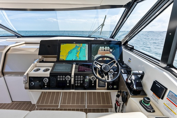 BREAKTHROUGH III 53ft Formula Yacht For Sale