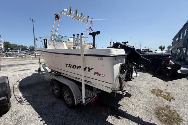 21ft Bayliner Yacht For Sale
