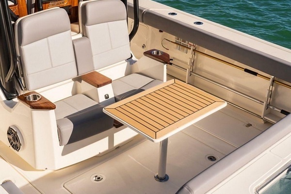 36ft Boston Whaler Yacht For Sale