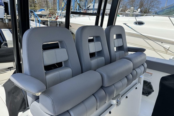 36ft Boston Whaler Yacht For Sale