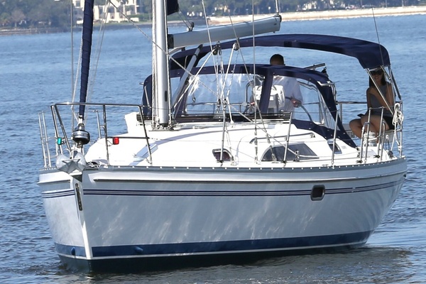 355ft Catalina Yacht For Sale