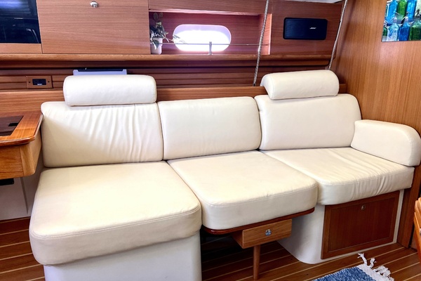 355ft Catalina Yacht For Sale