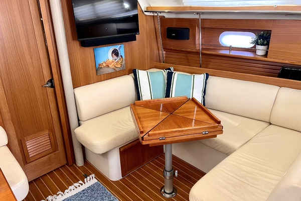 355ft Catalina Yacht For Sale