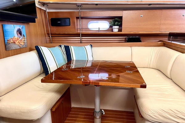 355ft Catalina Yacht For Sale