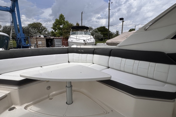 35ft Sea Ray Yacht For Sale