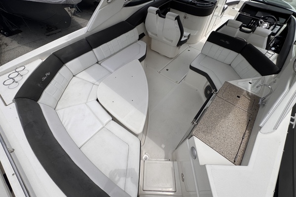 35ft Sea Ray Yacht For Sale