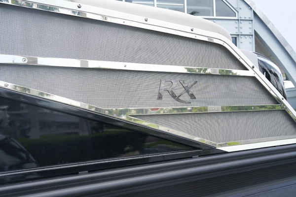 23ft Bennington Yacht For Sale