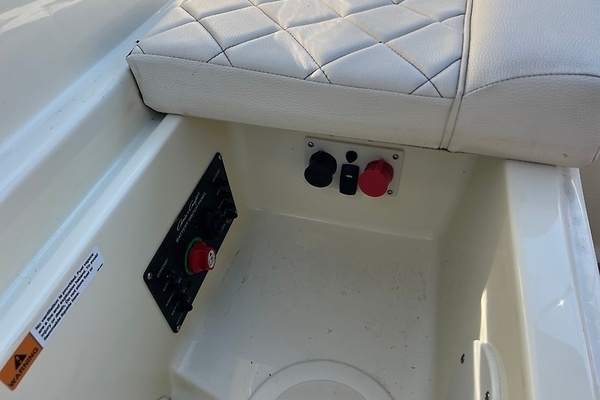 2024 Chris-Craft 27