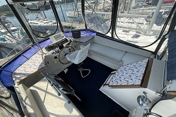 38ft Vista Yacht For Sale
