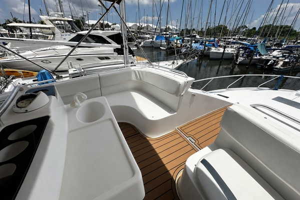 Reel Chaos 40ft Mainship Yacht For Sale