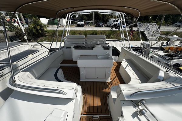 Reel Chaos 40ft Mainship Yacht For Sale