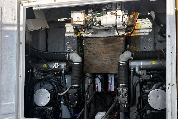 Reel Chaos 40ft Mainship Yacht For Sale