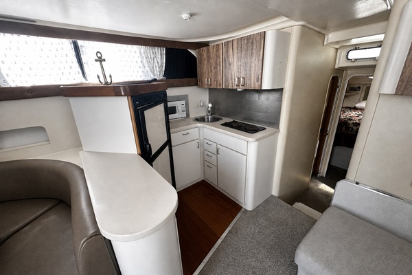 Reel Chaos 40ft Mainship Yacht For Sale