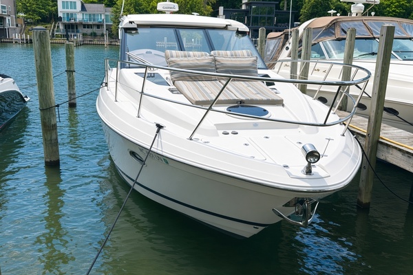 LAZY CHASE 42ft Regal Yacht For Sale