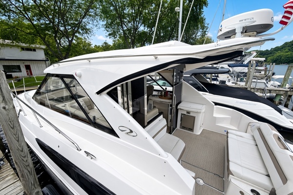 LAZY CHASE 42ft Regal Yacht For Sale