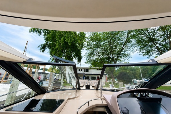 LAZY CHASE 42ft Regal Yacht For Sale
