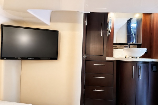 LAZY CHASE 42ft Regal Yacht For Sale