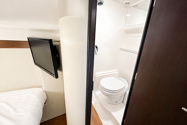 LAZY CHASE 42ft Regal Yacht For Sale