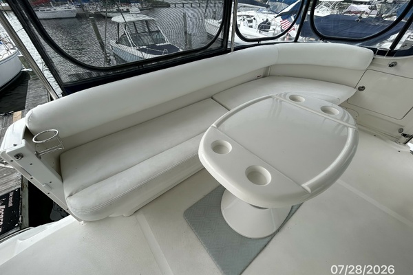 40' Sea Ray sundeck aft seating