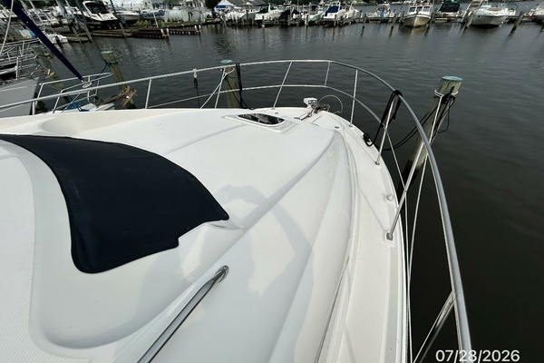 40' Sea Ray foredeck2