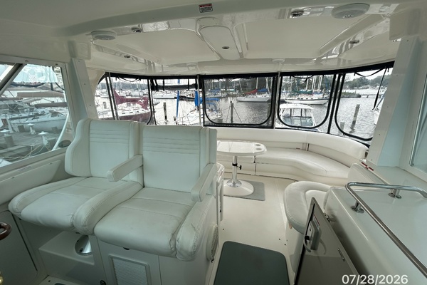 40' Sea Ray upper deck aft