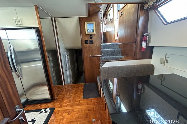 Material Girl 54ft Hatteras Yacht For Sale