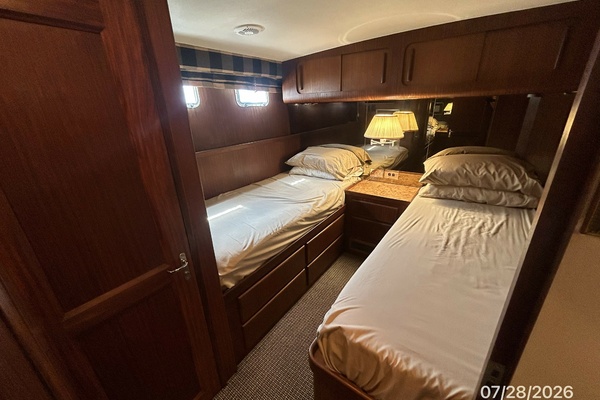 Material Girl 54ft Hatteras Yacht For Sale