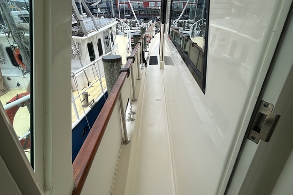 Hatteras  Yacht For Sale