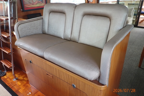 Material Girl 54ft Hatteras Yacht For Sale