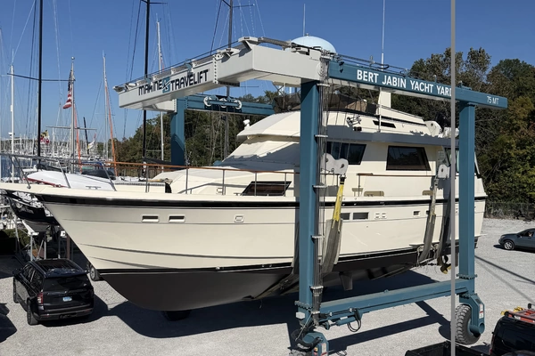 Hatteras  Yacht For Sale