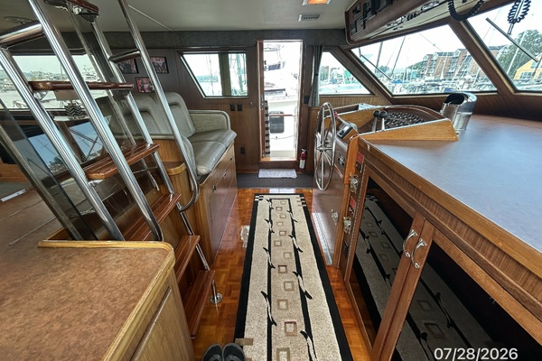 Material Girl 54ft Hatteras Yacht For Sale