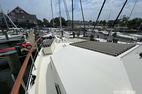 Material Girl 54ft Hatteras Yacht For Sale