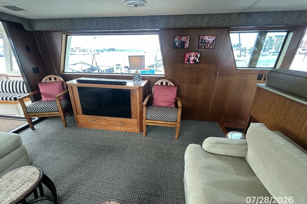 Material Girl 54ft Hatteras Yacht For Sale