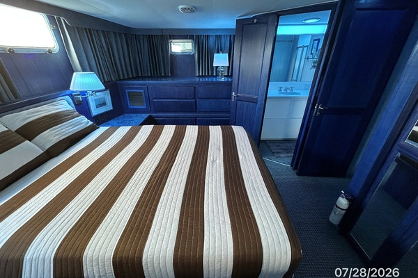 Material Girl 54ft Hatteras Yacht For Sale