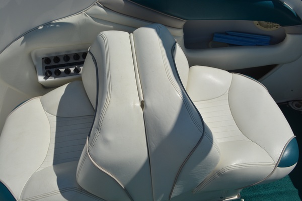 24ft Wellcraft Yacht For Sale