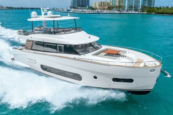 66' Azimut Yachts