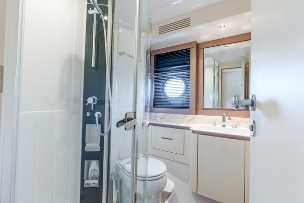 2023 Azimut 66