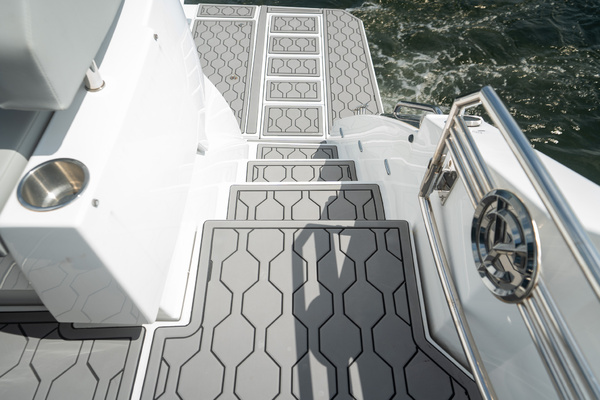 50ft Cruisers Yachts Yacht For Sale