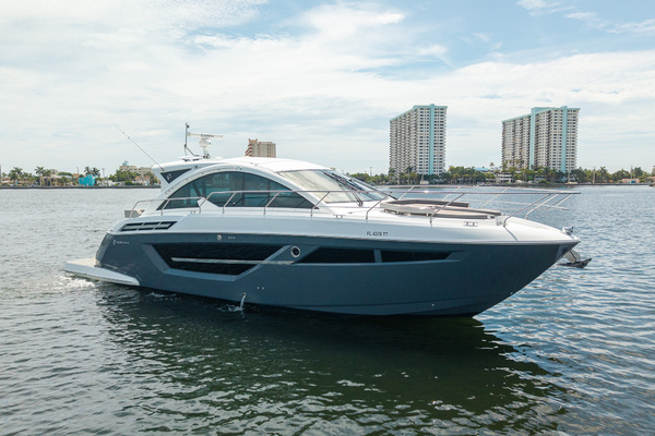 50ft Cruisers Yachts Yacht For Sale