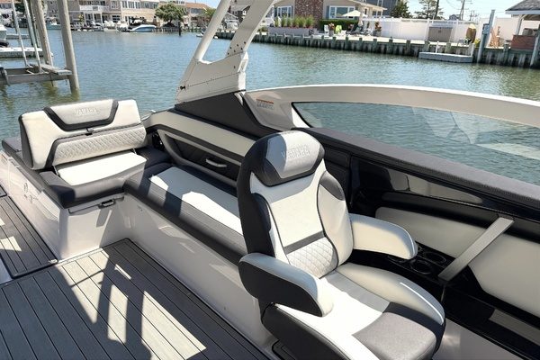 27ft Yamaha Boats Yacht For Sale