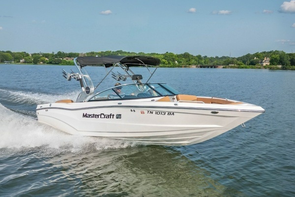 23ft Mastercraft Yacht For Sale