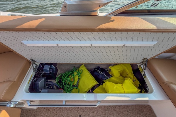 23ft Mastercraft Yacht For Sale