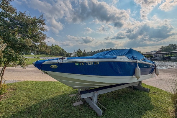 22ft Cobalt Yacht For Sale