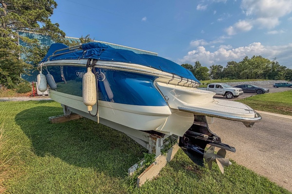22ft Cobalt Yacht For Sale