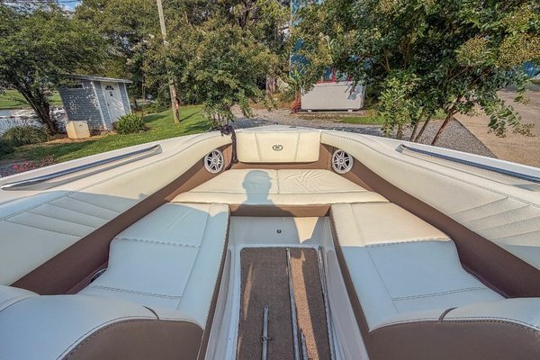 22ft Cobalt Yacht For Sale