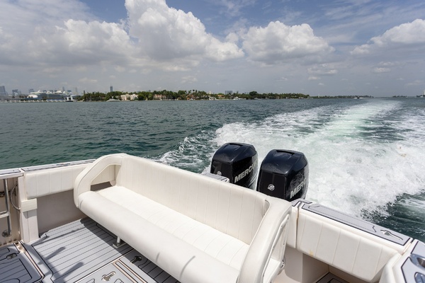 35ft Intrepid Yacht For Sale