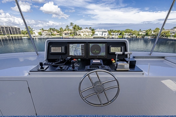 1997 Delta Marine 122
