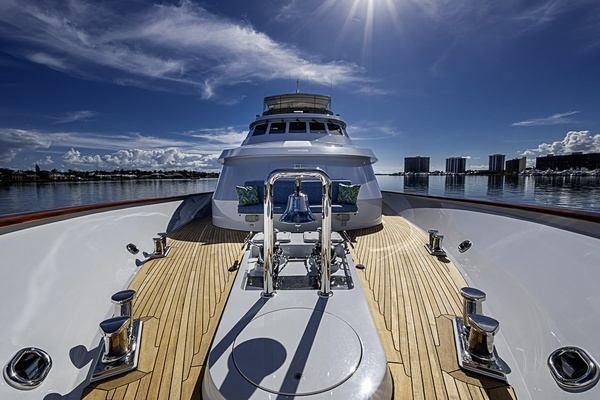 1997 Delta Marine 122